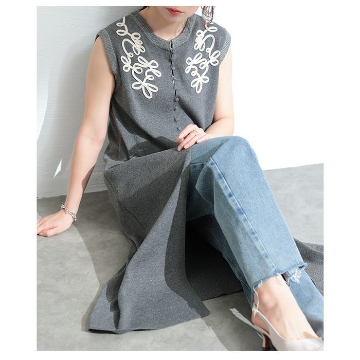 可憐さ重ねる花柄模様コード刺繍ニットジレ【4月7日20時販売新作】