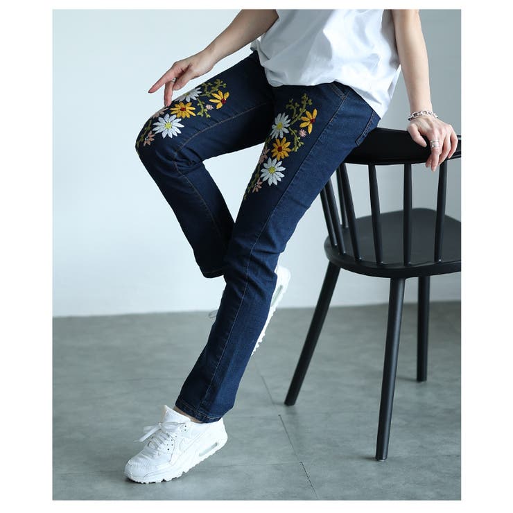 花を添えたインド手刺繍デニムスキニーパンツ【4月23日20時販売新作】