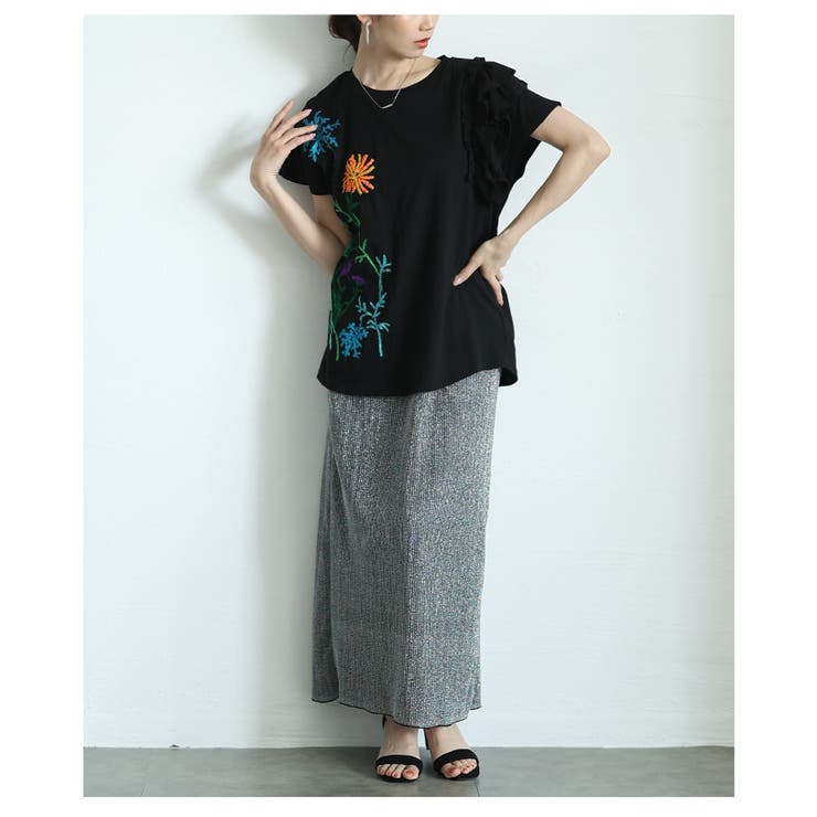 花を添えたインド手刺繍フリルトップス【4月26日20時販売新作】