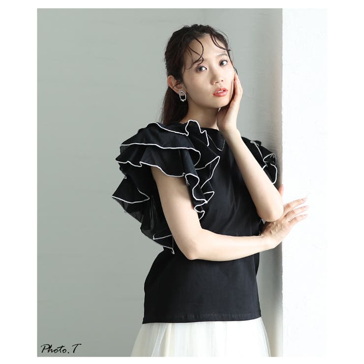 贅沢に膨らむティアードフリルスリーブカットソー【5月19日20時販売新作】