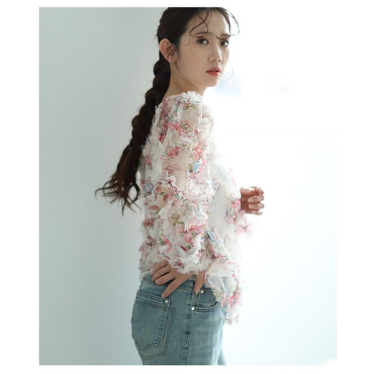 ヴィンテージフラワーが咲くシアーフリルプルオーバー【5月24日20時販売新作】