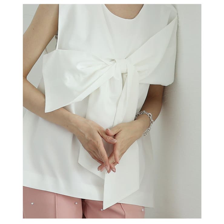 大胆リボンで惹き付けるノースリーブトップス【6月9日20時販売新作】