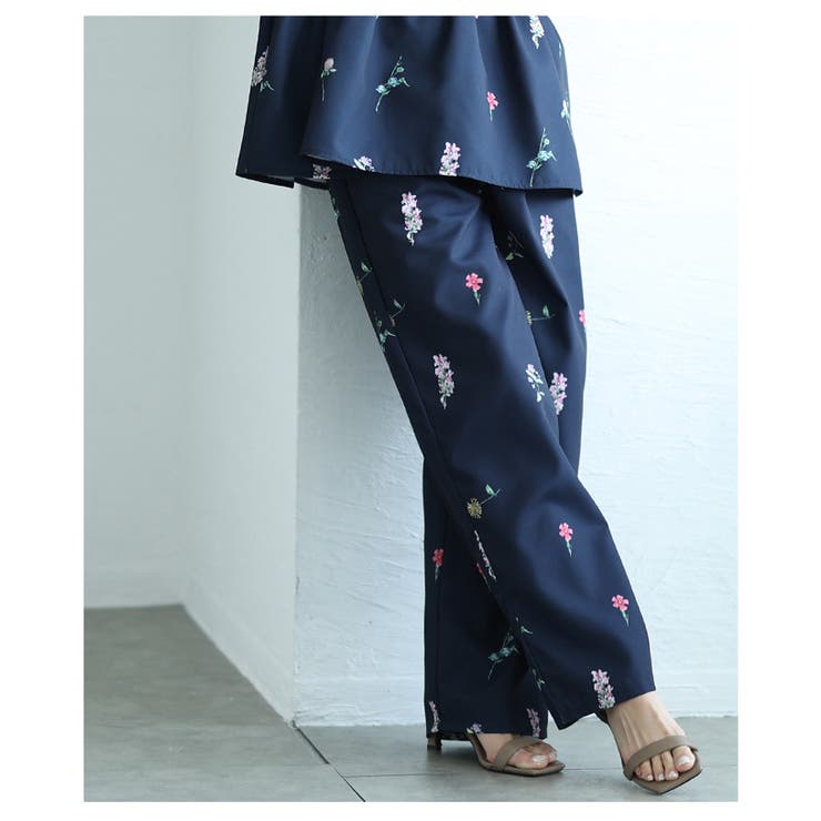 爽やかな甘さ引き立つ花柄セミワイドストレートパンツ【6月12日20時販売新作】