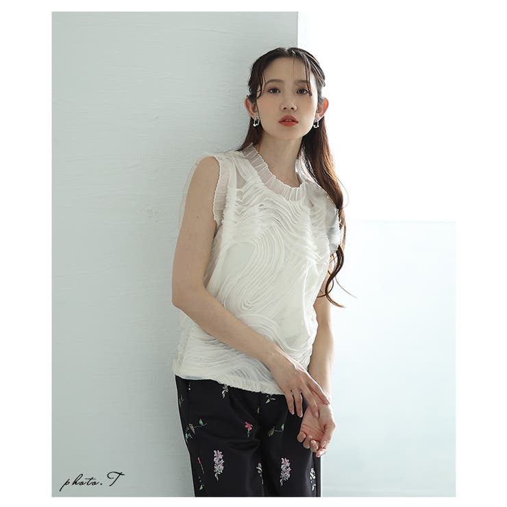 女性らしさを惹き立てるチュールジャガードブラウス【6月16日20時販売新作】