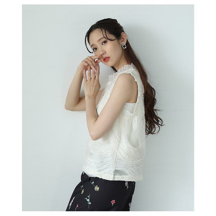 女性らしさを惹き立てるチュールジャガードブラウス【6月16日20時販売新作】