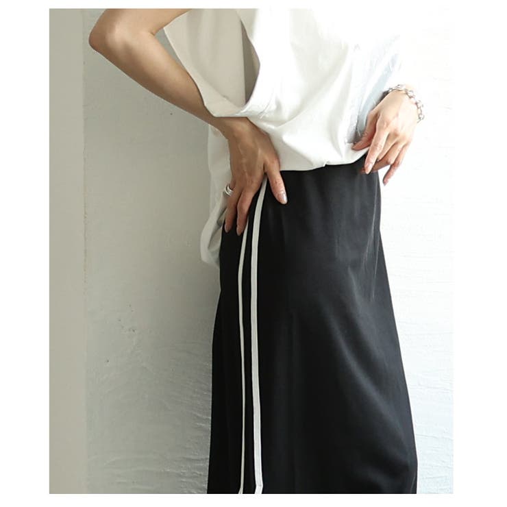 スポーティーなこなれ感を宿すサイドラインジャージナロースカート レディース ファ… | Sawa a la mode | 詳細画像13 