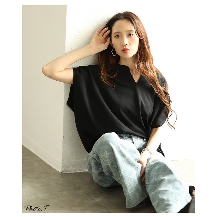 リラクシーな抜け感纏うキーネックドルマンカットソー レディース ファッション | Sawa a la mode | 詳細画像2 