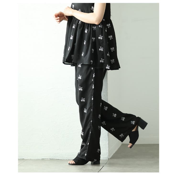 華やかさと品を兼ね備えたミニフラワー刺繍のセミワイドパンツ レディース ファッシ… | Sawa a la mode | 詳細画像10 