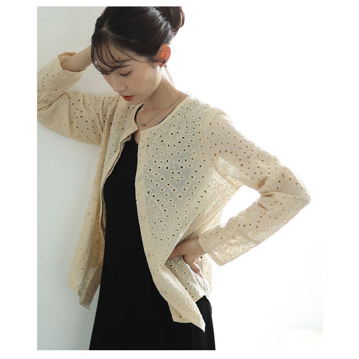 刺繍で描いたエアリーな風合いを纏うコットンブラウス レディース ファッション | Sawa a la mode | 詳細画像14 
