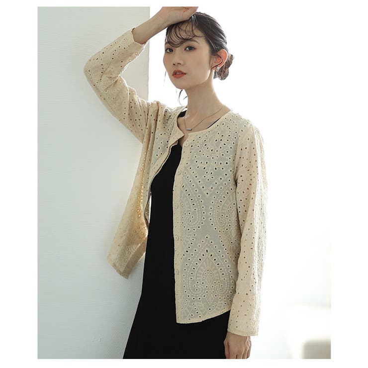 刺繍で描いたエアリーな風合いを纏うコットンブラウス レディース ファッション | Sawa a la mode | 詳細画像17 