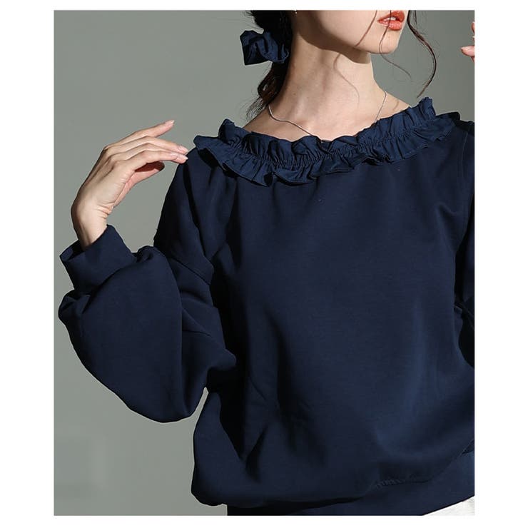 フェミニンを添えるシュシュ付きフリルネックプルオーバー レディース ファッション | Sawa a la mode | 詳細画像18 