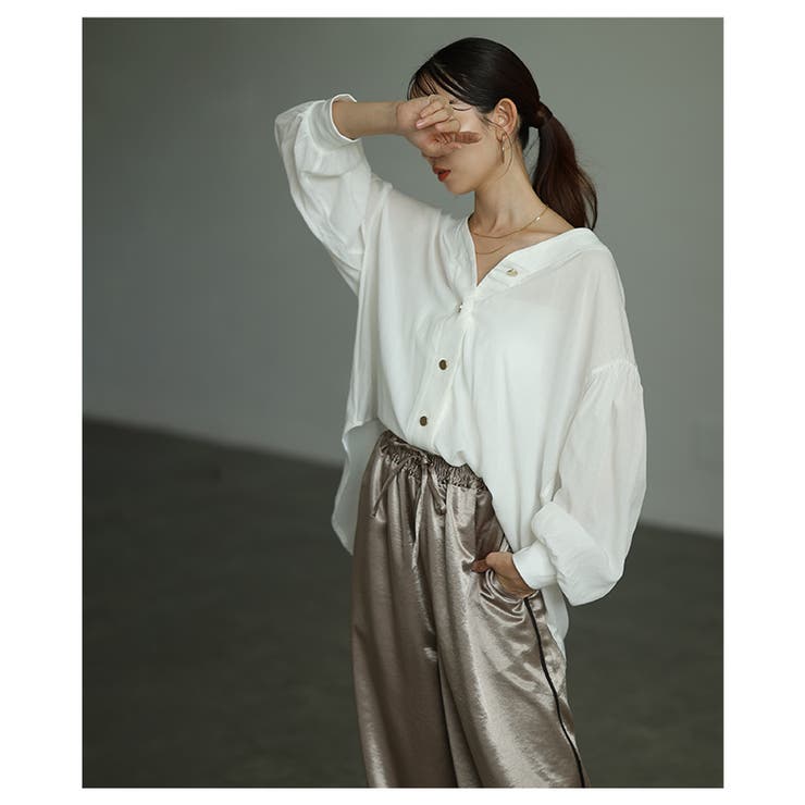 大人の抜け感纏うVネックフィッシュテールシアーブラウス レディース ファッション | Sawa a la mode | 詳細画像14 