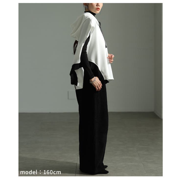 冬新作 後ろ姿もお洒落に見せるアシンメトリードルマンバックZIPパーカー レディース ファッション トップス パーカー ブラック 秋 大人可愛い 20代 30代 40代 レディースファッション カジュアル 体型カバー おしゃれ きれいめ ママ アラモード alamode almam-245011 後ろ姿もお洒落に見せるアシンメトリードルマンバックZIPパーカー