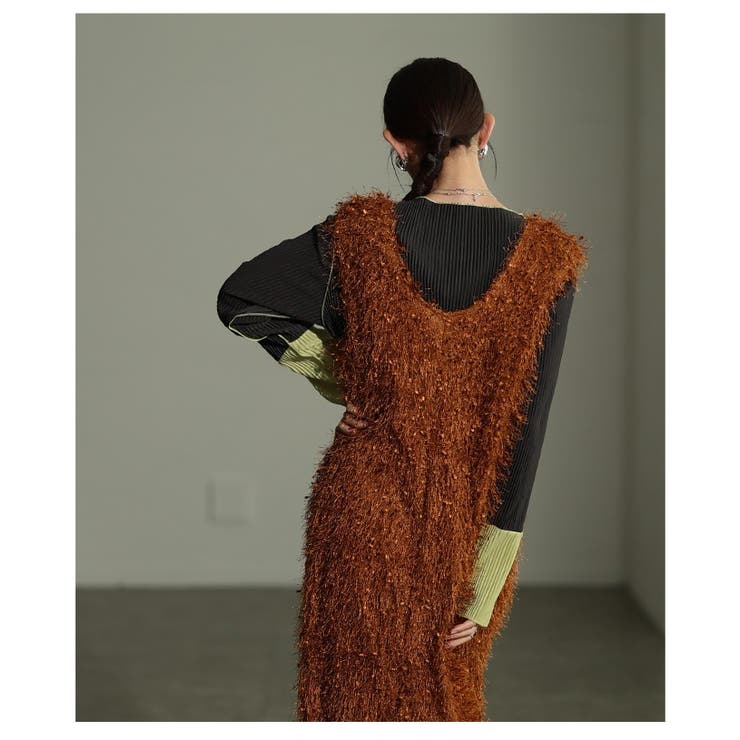 主役級の華やかさ纏うフェザーニットVネックジャンパースカート レディース | Sawa a la mode | 詳細画像8 