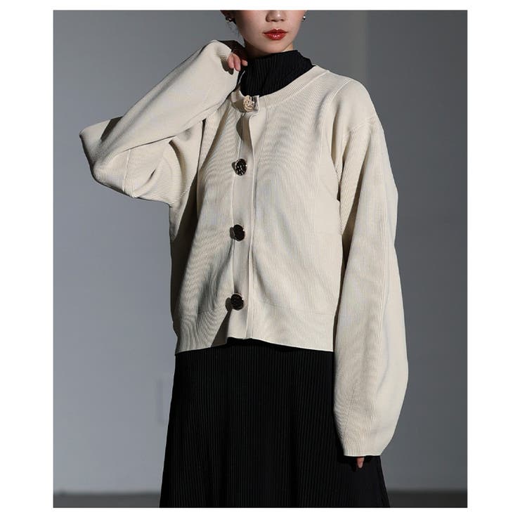 上品に映えるメタルボタンスポンジニットカーディガン レディース トップス | Sawa a la mode | 詳細画像18 