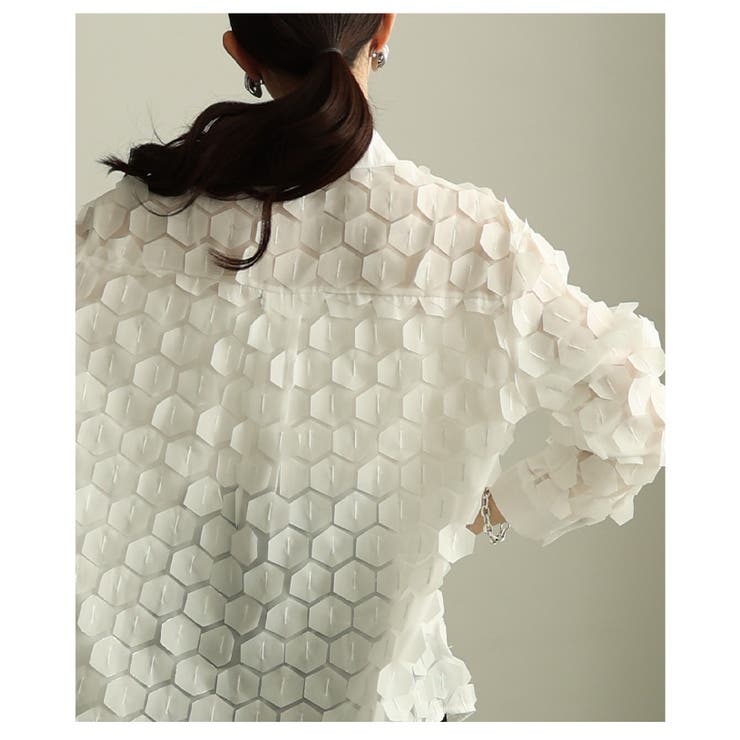 ひらりと揺れる立体ハニカムシアーシャツ レディース ファッション | Sawa a la mode | 詳細画像8 