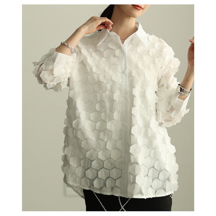 ひらりと揺れる立体ハニカムシアーシャツ レディース ファッション | Sawa a la mode | 詳細画像10 