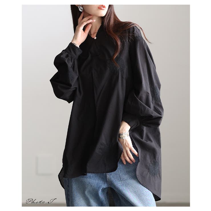 さり気ない甘さ漂う花柄刺繍スキッパーチュニックシャツ レディース ファッション | Sawa a la mode | 詳細画像2 