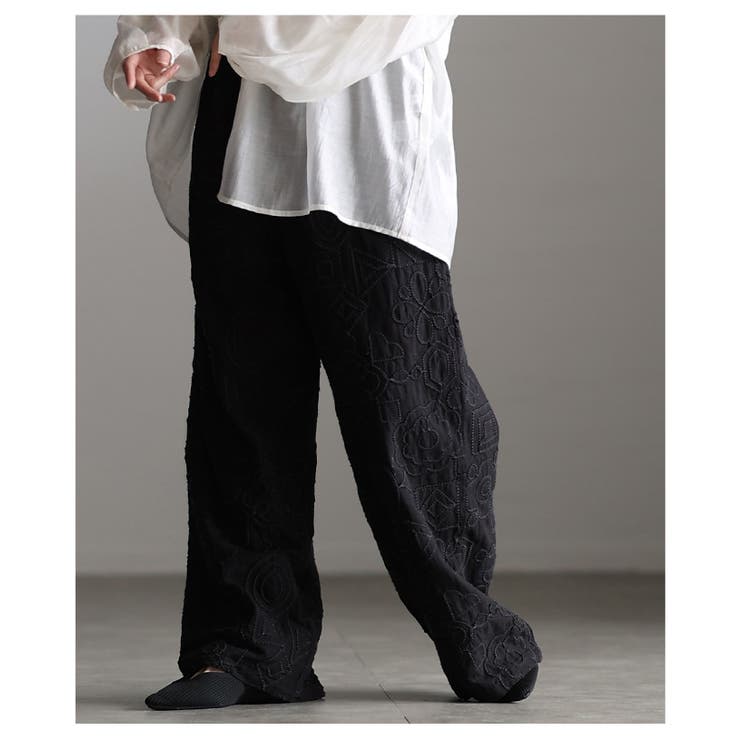 自然な立体感宿るコード刺繍イージーワイドパンツ レディース ファッション | Sawa a la mode | 詳細画像7 