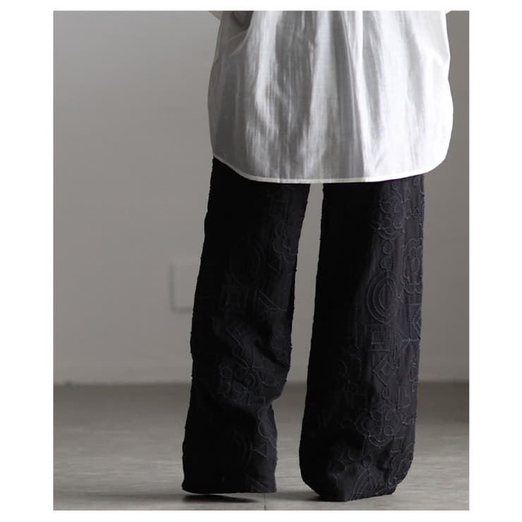 自然な立体感宿るコード刺繍イージーワイドパンツ レディース ファッション | Sawa a la mode | 詳細画像10 