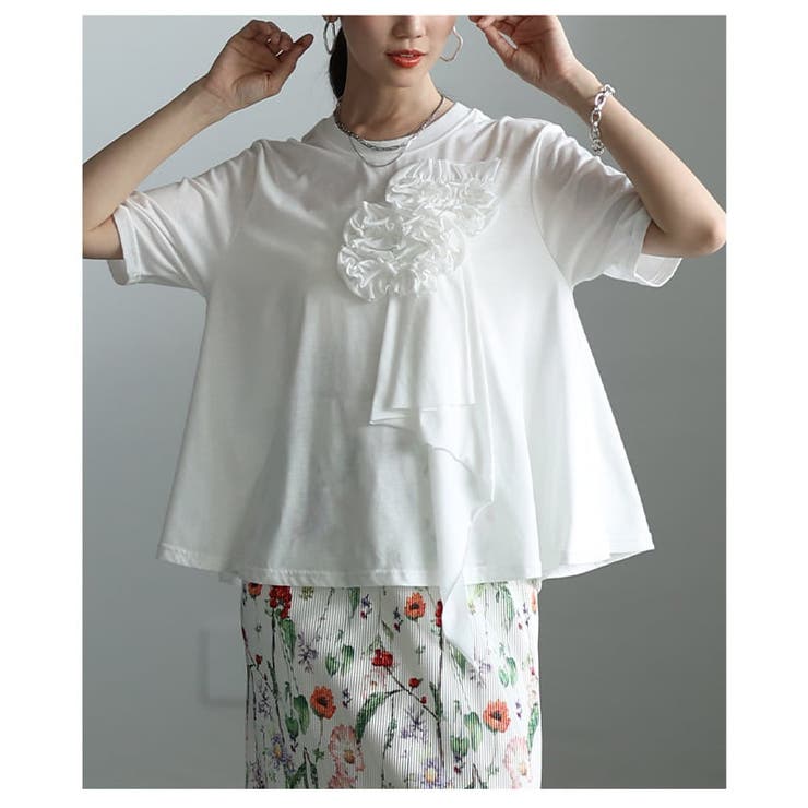 華やかに決まるフラワーアクセントTシャツ レディース トップス | Sawa a la mode | 詳細画像18 