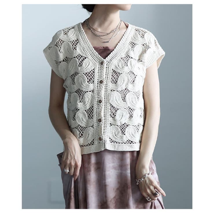 編み柄で魅せるクロシェ編みニットベスト レディース トップス | Sawa a la mode | 詳細画像12 