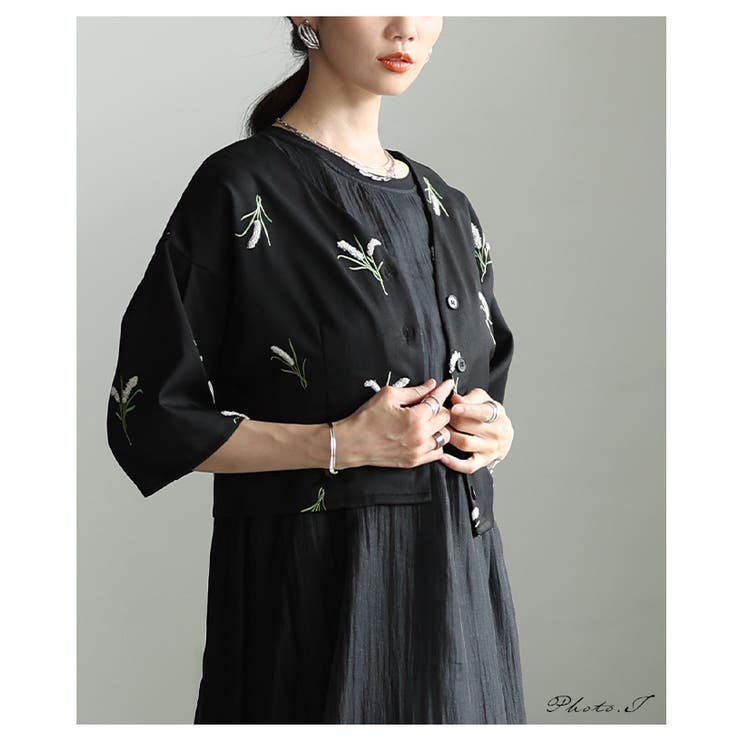 素朴な華やぎ纏う花柄刺繍ノーカラーシャツジャケット レディース ファッション | Sawa a la mode | 詳細画像2 