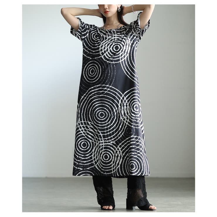 視線をクギ付けにするランダム水玉カットソーワンピース レディース ファッション | Sawa a la mode | 詳細画像7 