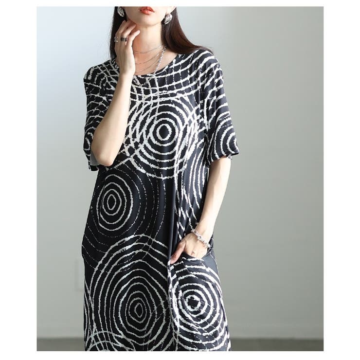 視線をクギ付けにするランダム水玉カットソーワンピース レディース ファッション | Sawa a la mode | 詳細画像8 