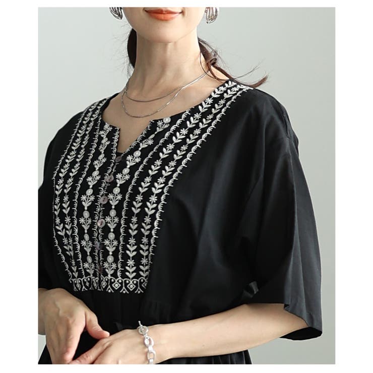 涼し気を纏う草花刺繍インド綿ティアードワンピース レディース ファッション | Sawa a la mode | 詳細画像9 