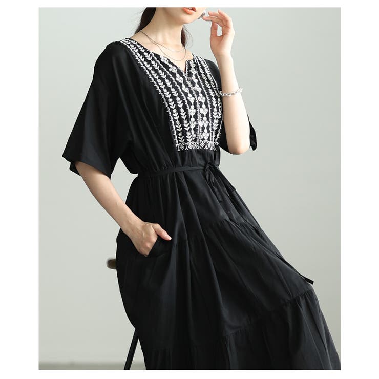 涼し気を纏う草花刺繍インド綿ティアードワンピース レディース ファッション | Sawa a la mode | 詳細画像18 