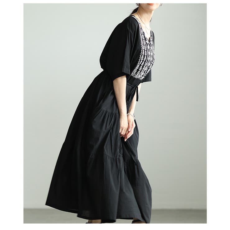 涼し気を纏う草花刺繍インド綿ティアードワンピース レディース ファッション | Sawa a la mode | 詳細画像20 