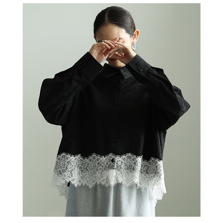 クラシカルに映えるフロッキードット裾レースシャツ レディース トップス | Sawa a la mode | 詳細画像20 
