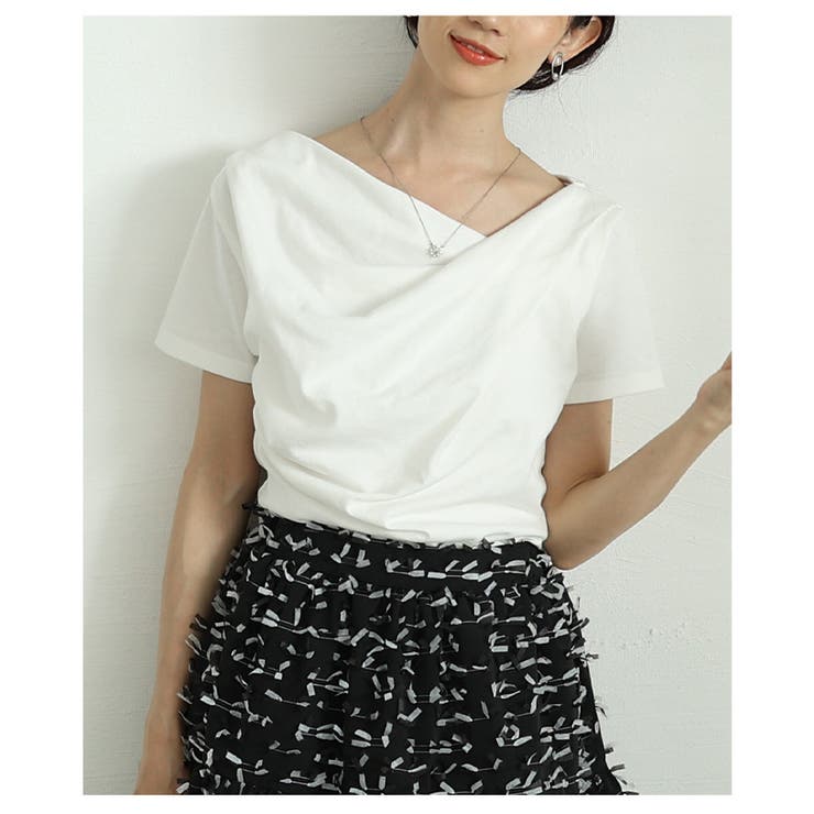 オフホワイト | 美しい拘りを秘めたドレープデザインコットンカットソー レディース ファッション | Sawa a la mode