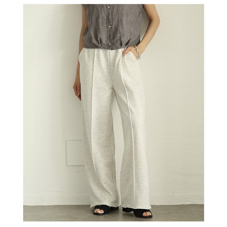 オートミール | リラクシーでラクなのにきちんと見えな裏毛ピンタックパンツ レディース ファッショ… | Sawa a la mode