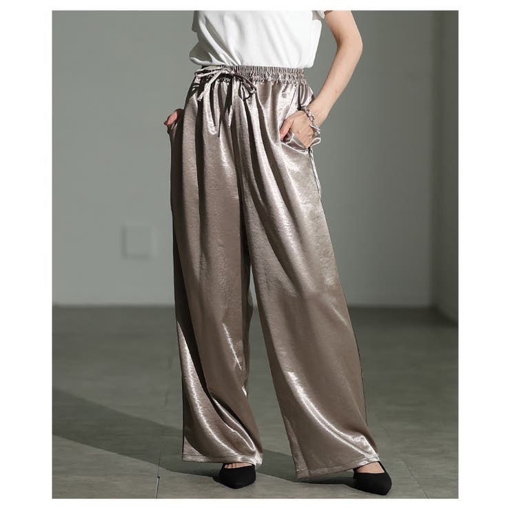 グレージュ | 格上げするサイドラインサテンイージーワイドパンツ レディース ファッション | Sawa a la mode