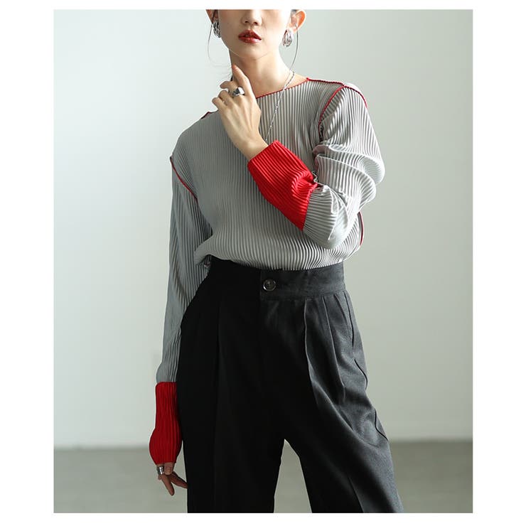 グレー | コーデのアクセントになるバイカラースリーブプリーツトップス レディース | Sawa a la mode