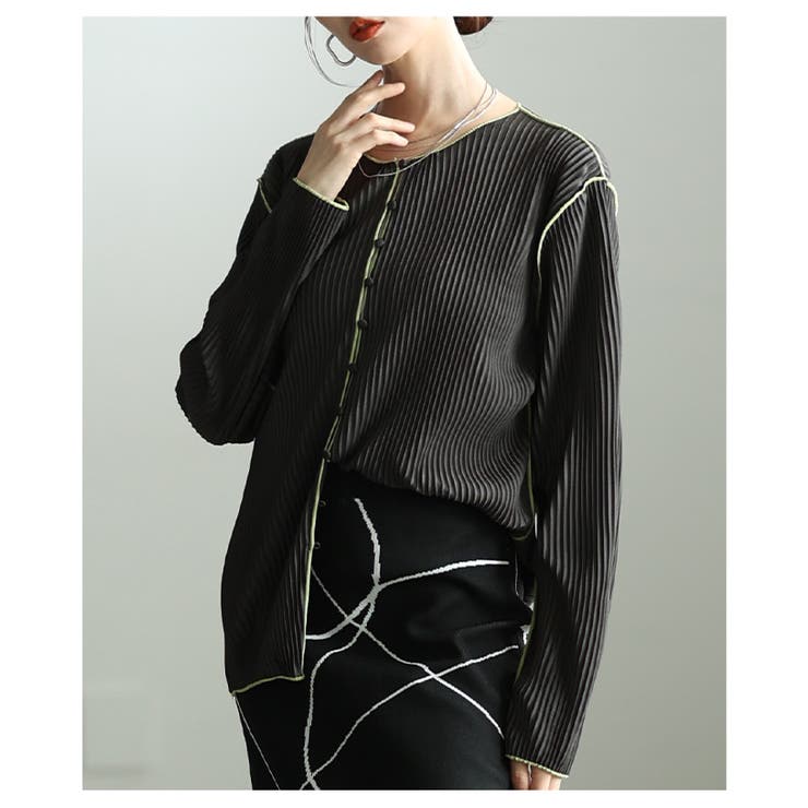 チャコール | コーデが華やぐステッチパイピングプリーツカーディガン レディース ファッション | Sawa a la mode