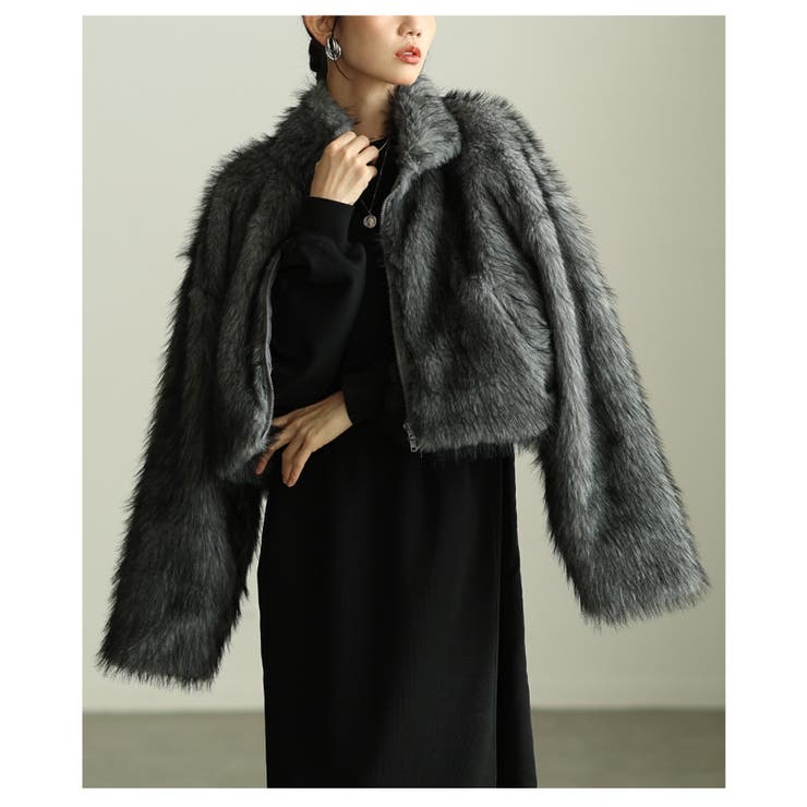 グレー | リッチな存在感を与えるフェイクファーショート丈ジャケット レディース ファッション | Sawa a la mode
