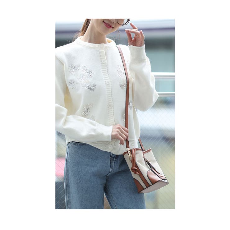 ホワイト | スパンコールが煌めくもっちりニットカーディガン レディース ファッション | Sawa a la mode