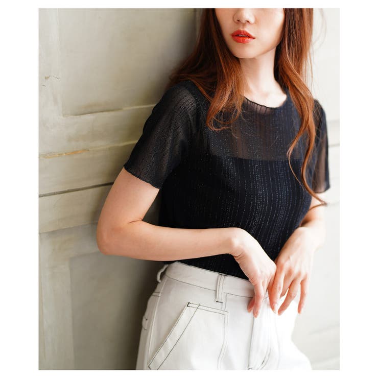 ブラック | さりげない煌めきを纏うラメストライプシアーカットソー レディース ファッション | Sawa a la mode