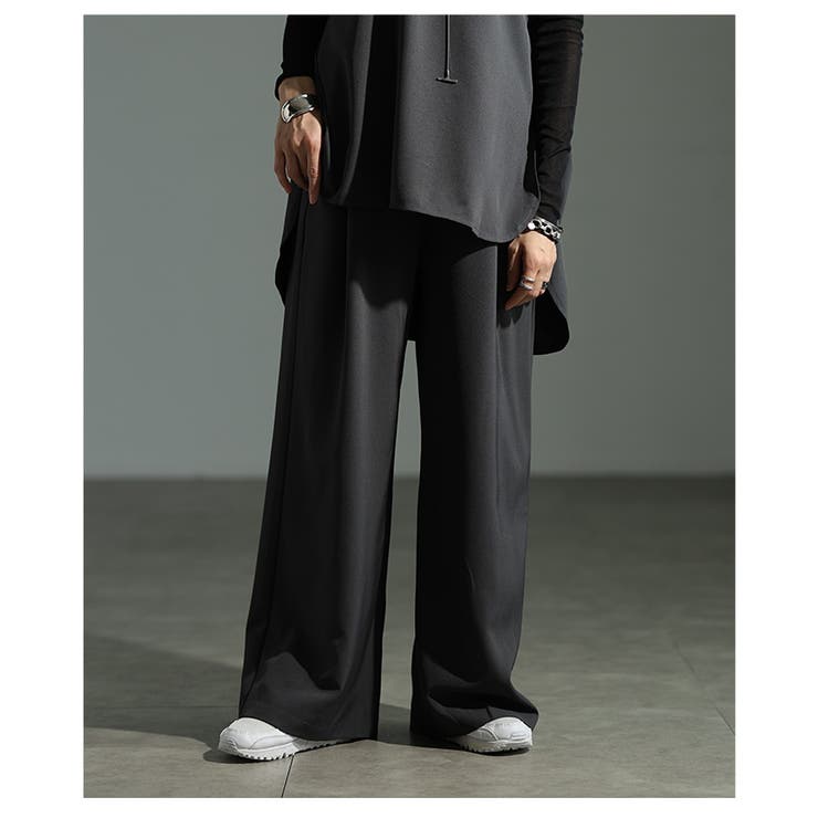 チャコール | 大人の格上スタイルをつくるハンサムスラックスパンツ レディース ファッション | Sawa a la mode