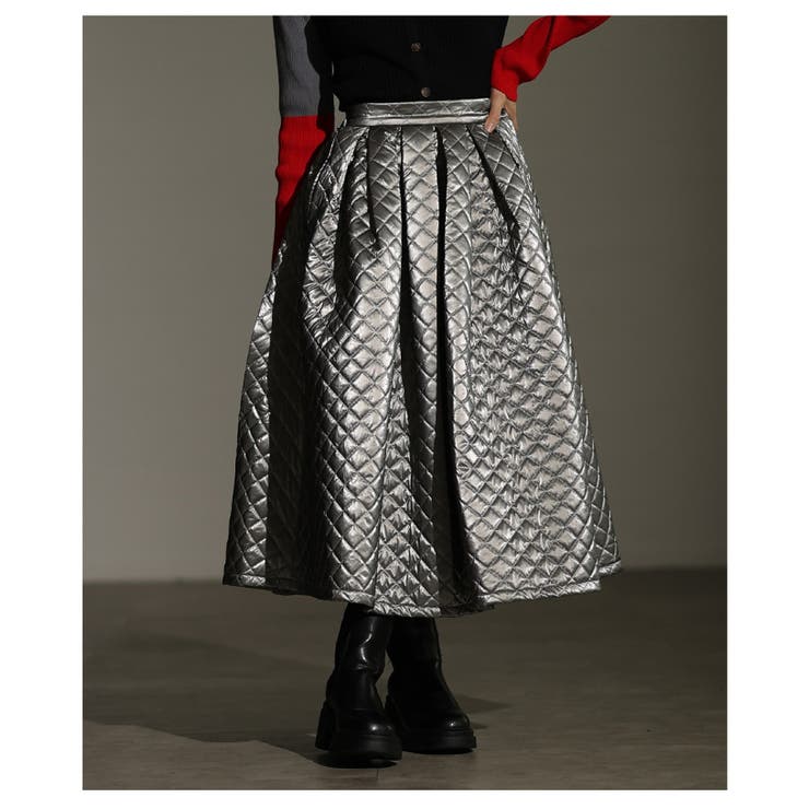 シルバー | 視線を独り占めするメタリックキルティングフレアスカート レディース ファッション | Sawa a la mode