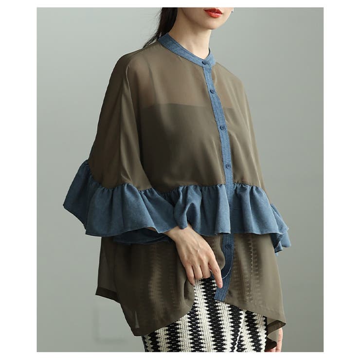 カーキ | ふわり風を纏うような異素材フリルシアーブラウス レディース ファッション | Sawa a la mode