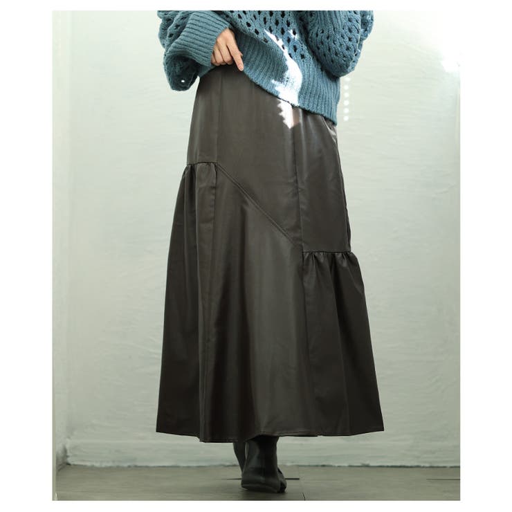 ブラウン | 動きに差がつくアシンメトリーフェイクレザーフレアスカート レディース ファッション | Sawa a la mode