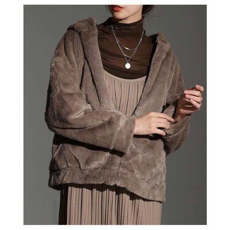 モカ | 触れていたくなるフェイクファージップアップパーカー レディース ファッション | Sawa a la mode