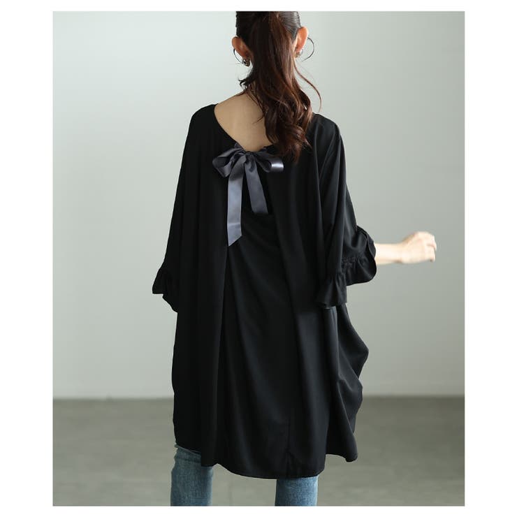 ブラック | 後ろ姿までときめくフリルスリーブバックリボンチュニック レディース ファッション | Sawa a la mode