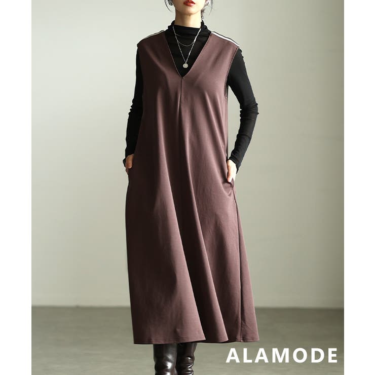 ダークブラウン | ラインで魅せるショルダーラインVネックワンピース レディース ワンピース | Sawa a la mode