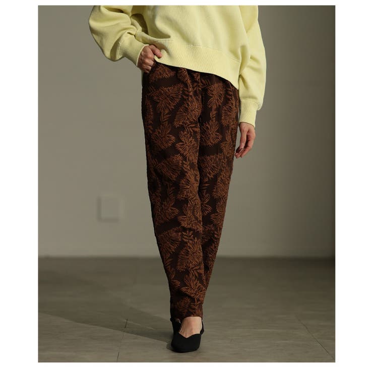 ブラウン | スタイリングに華を添えるリーフジャガードテーパードパンツ レディース ファッショ… | Sawa a la mode