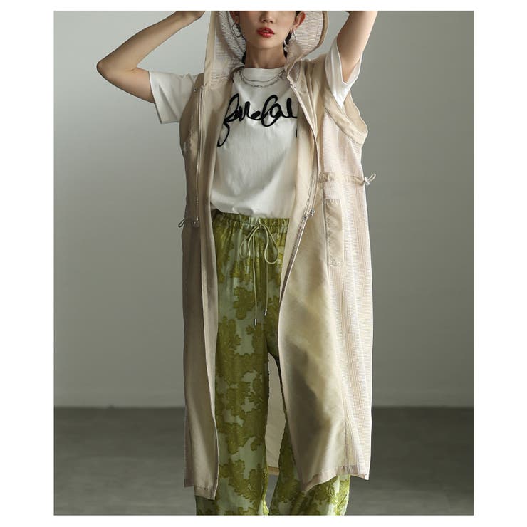 ベージュ | 重ねて垢抜けるローン×メッシュフーディーロングジレ レディース ファッション | Sawa a la mode